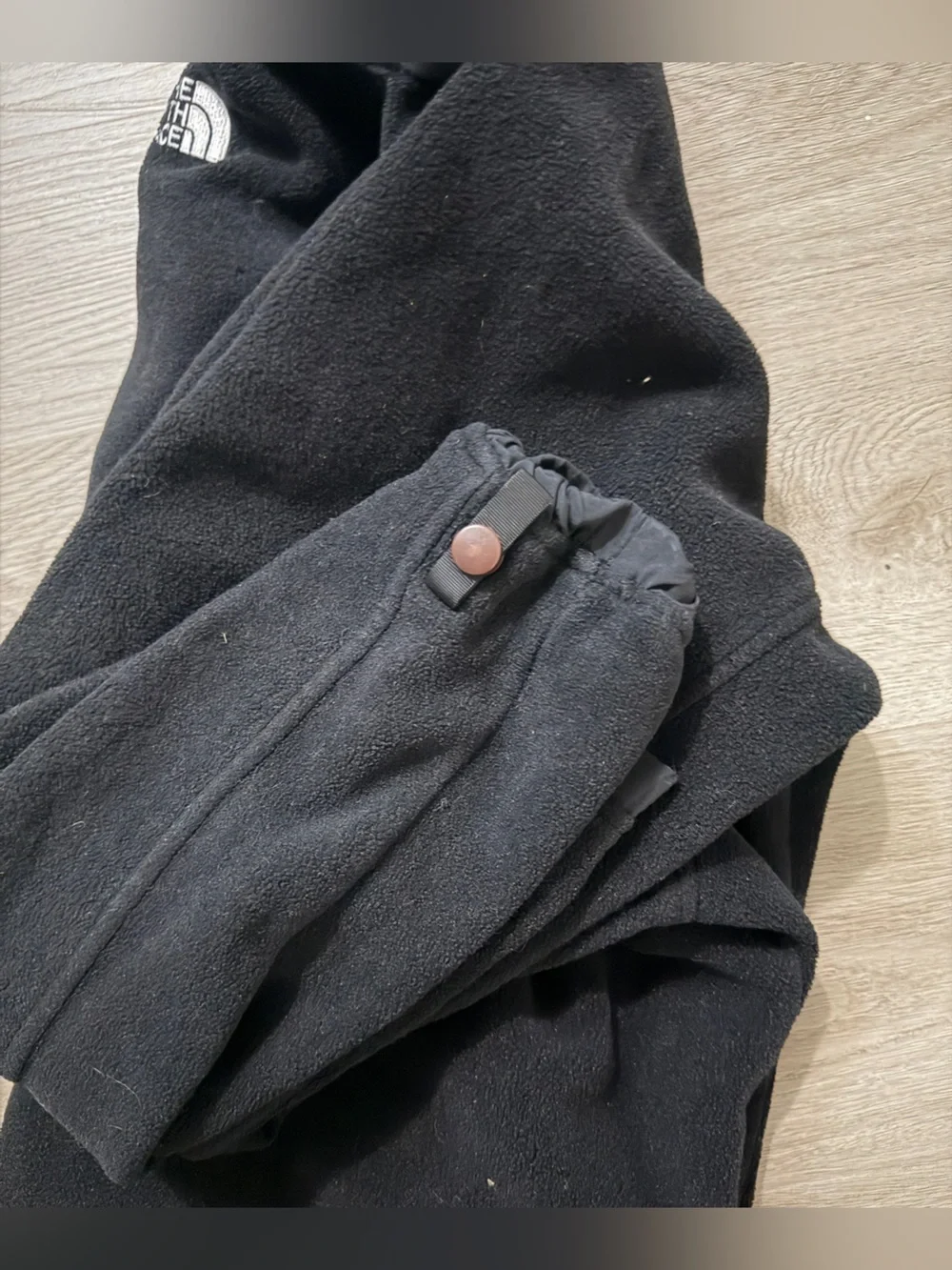 The North Face Men’s Black Full-Zip Fleece Jacket